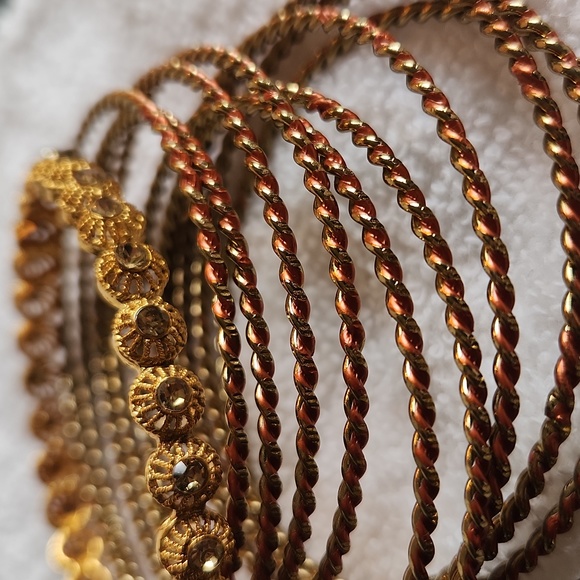 Indian Gold Bangles - Picture 2 of 3